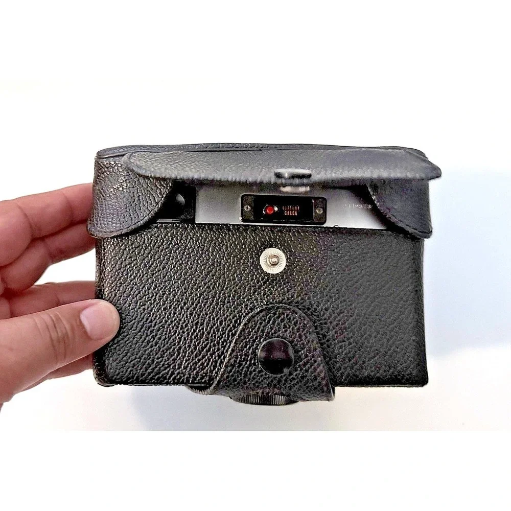 Yashica Electro 35 GSN 45mm f/1.7 35mm Film Spider-Man Rangefinder Camera Flash